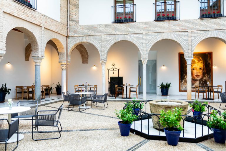 NH_Collection_Amistad_Córdoba_Restaurante_Tablafina_Patio